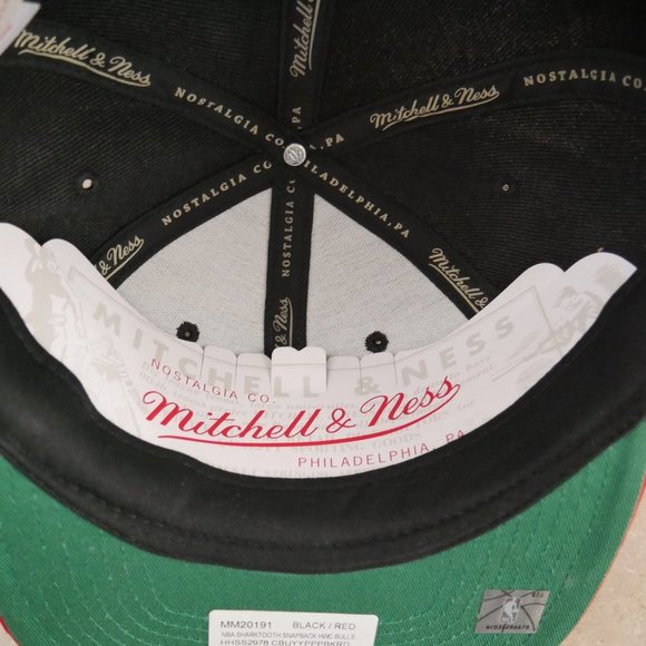 Chicago Bulls Sharktooth Snapback Hat Mitchell & Ness Vintage 90's Windy City - Picture 4 of 8
